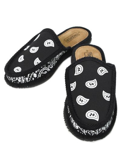 画像1: TROOPER AMERICA OPEN HEEL SLIPPERS BANDANA BLACK/WHITE