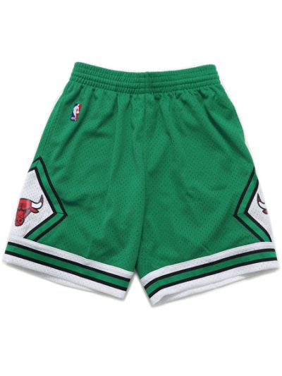 画像1: 【送料無料】MITCHELL & NESS SWINGMAN SHORTS CHICAGO BULLS