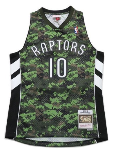 画像1: 【送料無料】MITCHELL & NESS SWINGMAN JERSEY CAMO RAPTORS #10 DEROZAN