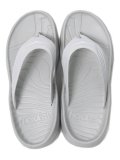 【SALE】HOKA ORA RECOVERY FLIP LUNAR ROCK/WHITE