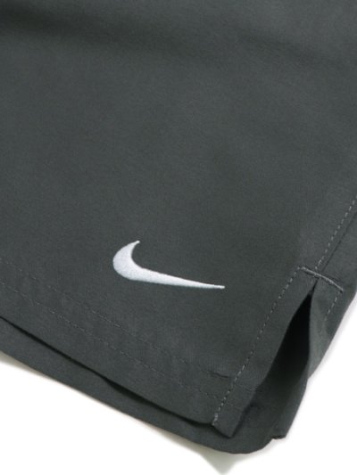 画像5: NIKE ESSENTIAL 7" SWIM VOLLEY SHORT-IRON GREY
