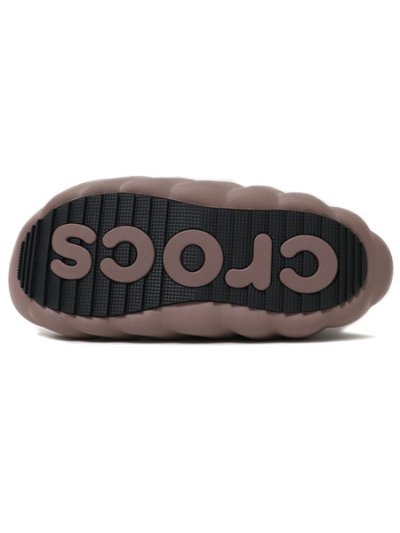 画像2: 【SALE】【送料無料】crocs OVERPUFF SHORTY TRUFFLE