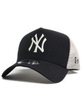 NEW ERA 9FORTY A-FRAME TRUCKER TYPEWRITER NYY