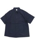 NIKE CLUB BTN S/S SHIRT WSH-OBSIDIAN