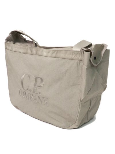 画像3: 【送料無料】C.P.COMPANY PLAIN PAPER TOUCH ZIPPED BAG VINTAGE KHK