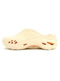 【送料無料】crocs ECHO WAVE VANILLA