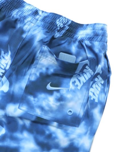 画像4: NIKE TIEDYE CAMO 7" VOLLEY SHORT BLUE