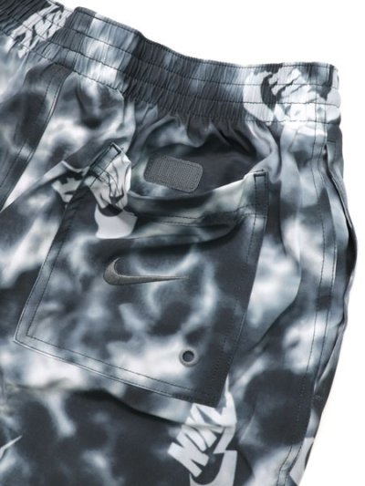 画像4: NIKE TIEDYE CAMO 7" VOLLEY SHORT WOLF GREY