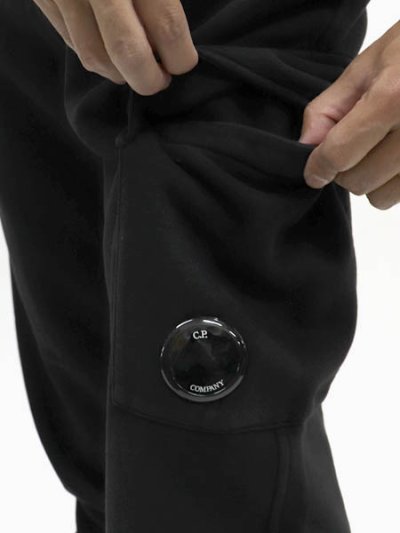 画像8: 【送料無料】C.P.COMPANY BRS EMZ DIAG FLC SWEAT CARGO PANT BLACK
