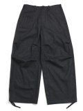 【送料無料】Ten-c WOOL FLANNEL CARGO TROUSERS BLACK WIDOW