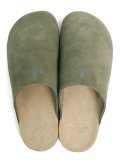 【送料無料】ADIDAS ADIMULE SLIDES OLIVE STRATA/GUM