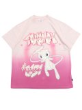 PUMA POKEMON HOOPS SHINY MEW TEE-JASMINE FLOWER/POSIE PINK