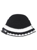 NEW ERA CROCHET KNIT BORDER BLACK/WHITE 