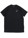 NIKE SOLID S/S HYDRO GUARD BLACK