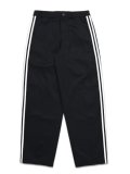 【送料無料】ADIDAS 3 STRIPES PLEATED TROUSERS-BLACK