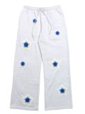 【送料無料】ARKYVE BLUE STAR CROCHET PATCH SWEATPANTS