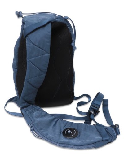 画像2: 【送料無料】C.P.COMPANY NYLON B CROSSBODY BACKPACK ORION BLUE