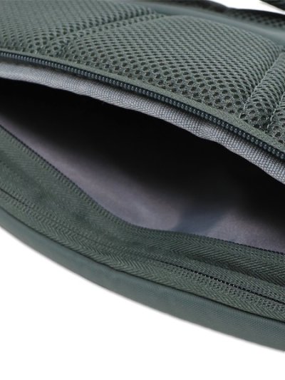 画像7: NIKE NSW COMMUTE SLING BAG 8L-CAMO GREEN/CUCUMBER CALM