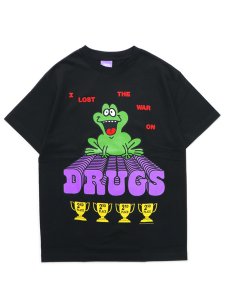 画像1: 【SALE】COLD WORLD FROZEN GOODS DRUG WAR TEE (1)