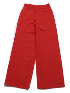 画像2: 【SALE】PUMA T7 OVERSIZE WOVEN TRACK PANT-F.O.T.RED (2)