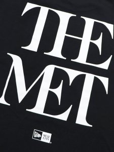 画像4: 【SALE】NEW ERA THE MET OVER SIZED COTTON TEE BLACK (4)