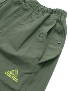 画像3: 【SALE】ADIDAS PARACHUTE PANTS-OLIVE STRATA (3)