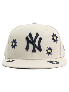 画像2: 【KIDS】NEW ERA YOUTH 9FIFTY FLOWER EMBROIDERY YANKEES (2)