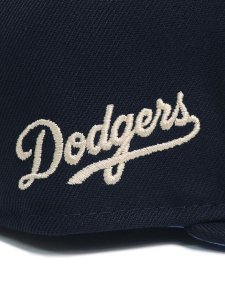 画像8: NEW ERA 59FIFTY 2025 CITY CONNECT DODGERS NAVY (8)