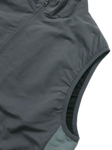 画像3: BEIMAR NYLON LIGHT WEIGHT PACKABLE VEST ICE GRY (3)