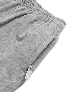 画像4: 【送料無料】NIKE SOLO SWSH FT SHORT-DK GREY HEATHER/WHT (4)