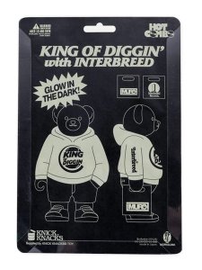 画像2: INTERBREED KING OF DIGGIN' BEAR GLOW IN THE DARK (2)
