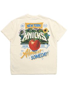画像1: 【送料無料】ALMOST SOMEDAY NBA NEW YORK KNIKS TEE CREAM (1)