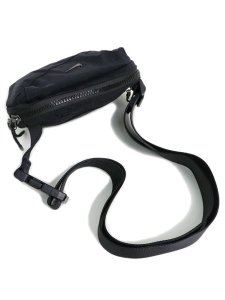 画像2: NIKE AURA CROSSBODY BAG 2L-BLACK/GUN METAL (2)