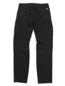 画像2: 【SALE】【送料無料】C.P.COMPANY STRETCH SATIN CARGO PANT BLACK (2)