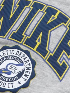 画像4: 【KIDS】NIKE KIDS B NSW P.E. GFX CREW-LT SMOKE GREY (4)