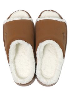 画像1: NIKE WMNS CALM ELEVATION FUR LIGHT BRITISH TAN (1)
