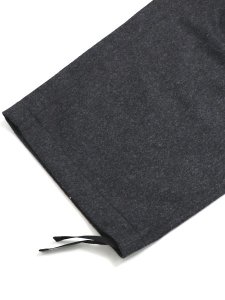 画像8: 【送料無料】Ten-c WOOL FLANNEL CARGO TROUSERS BLACK WIDOW (8)