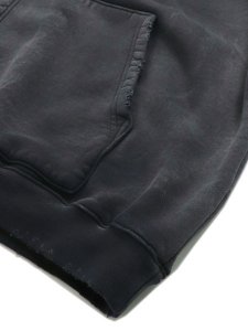 画像4: 【送料無料】MOOJI MOOJI OVERSIZED CROP HOODIE AGED BLACK (4)