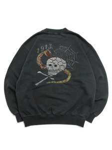 画像1: 【送料無料】SCHOTT PIGMENT SKULL AND SNAKE CREW SWEAT (1)