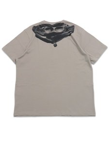画像2: 【送料無料】C.P.COMPANY 30/1 JERSEY SHORT SLEEVE GOGGLE TEE DOVE (2)