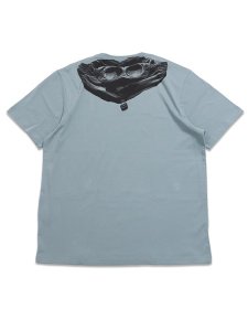画像2: 【送料無料】C.P.COMPANY 30/1 JERSEY SHORT SLEEVE GOGGLE TEE SILVER BLUE (2)