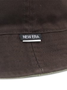 画像13: NEW ERA BUCKET01 REVERSIBLE METS BURNT WOOD/NEW OLIVE (13)
