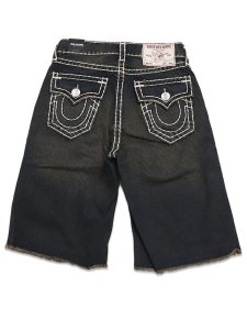 画像1: 【送料無料】TRUE RELIGION VINNY SUPER T FRAYED HEM FLAP ULTRA BAGGY SHORT KYOTO DKW (1)