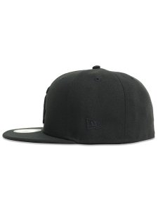 画像3: NEW ERA 59FIFTY BLK ON BLK WHITE SOX (3)