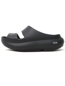 画像1: 【送料無料】OOFOS OOYEA BLACK (1)