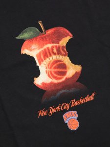 画像3: 【送料無料】MITCHELL & NESS NBA COURT APPLE SS TEE NEW YORK KNICKS (3)