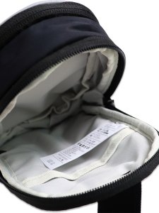 画像5: NIKE NSW COMMUTE CROSSBODY 1L-BLACK/REFLECT SILVER (5)