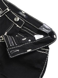 画像4: 【送料無料】TRUE RELIGION WMNS JOEY LOW RISE SUPER T FLAP SHORT BODY RINSE BLACK (4)