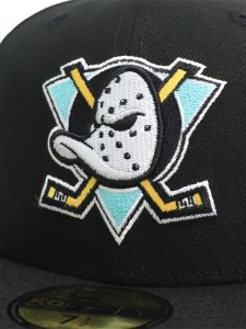 画像8: NEW ERA 59FIFTY CS NHL MIGHTY DUCKS 1993 U/GY FB BLK/TIF (8)