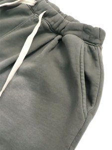 画像3: 【送料無料】MOOJI MOOJI SWEAT 04 PANTS AGED OLIVE GREEN (3)